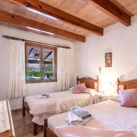 Cozy House Near Port De Pollensa By Renthousing Holiday home Port de Pollenca